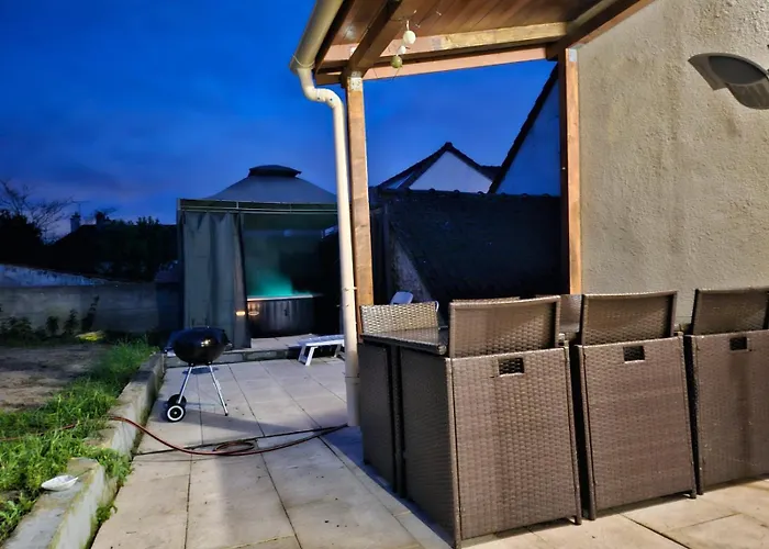 Chez Angela Appartement Avec Terrasse Bbq Et Jacuzzi